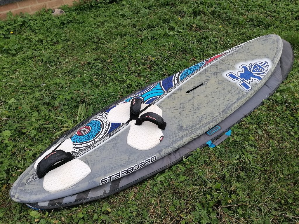 Planche Starboard Evo IQ 81 2012, 3.5 à 5 m², Planche, Avec aileron(s), Moins de 250 cm