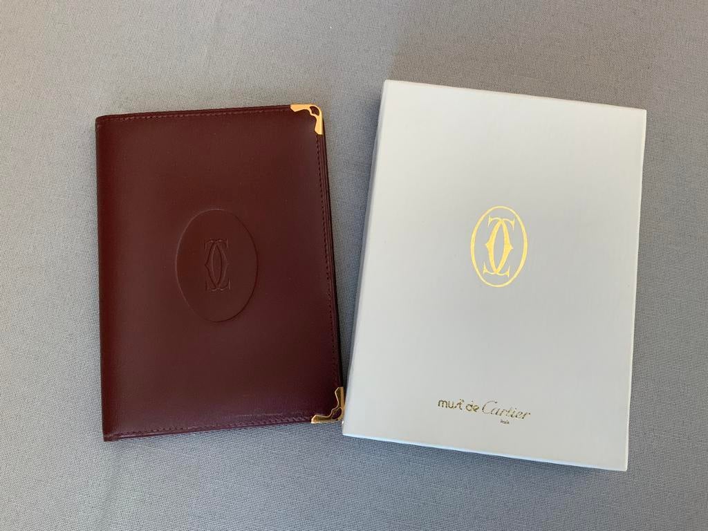 Portefeuille les must de Cartier Bordeaux Vintage, Handtassen en Accessoires, Portemonnees, Ophalen, Nieuw