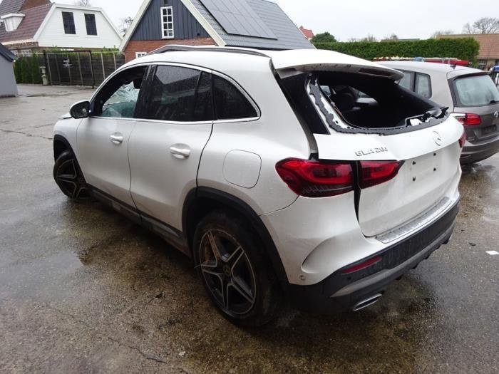 Faux châssis d'un Mercedes GLA, Autos : Pièces & Accessoires, 3 mois de garantie, Utilisé, -, -