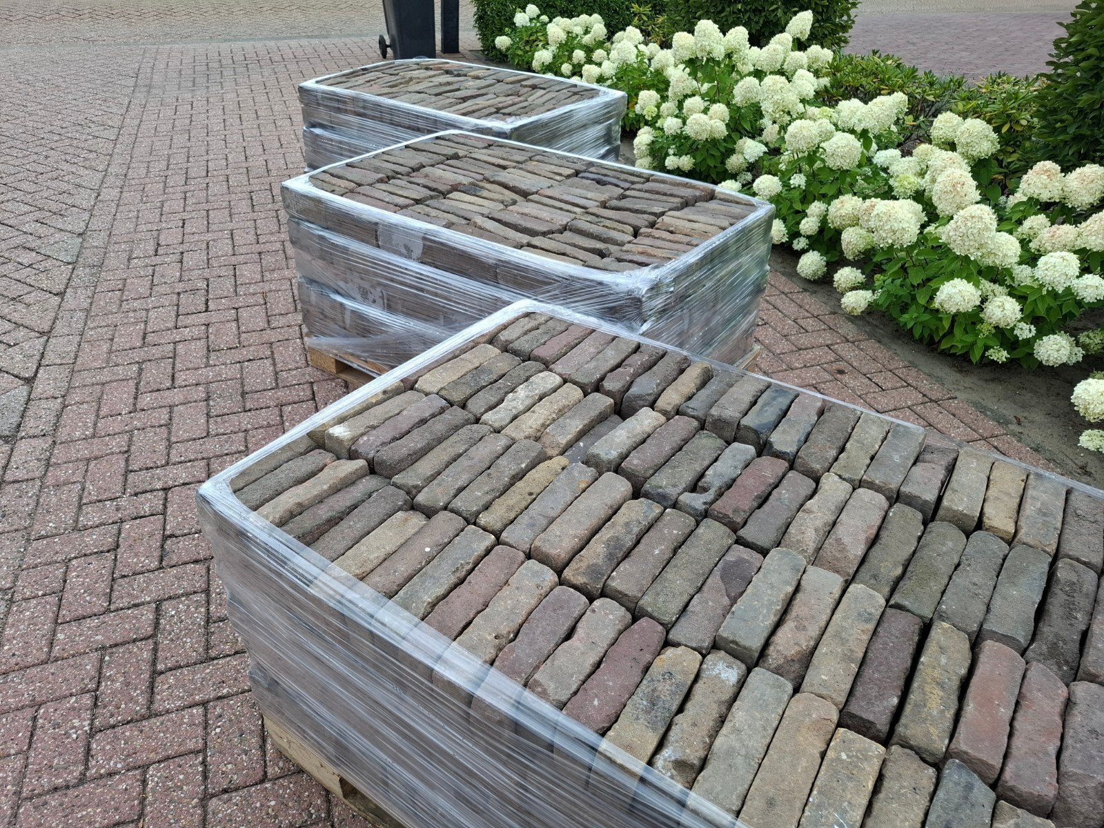 22,5m² oud gebakken waaltjes, Ophalen