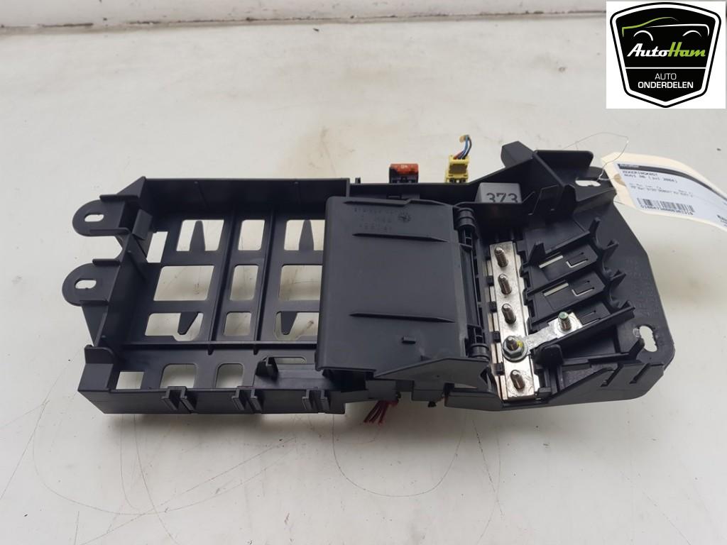 BOITIER FUSIBLES Audi A6 (C6) (|4F0971845|), Utilisé, Audi