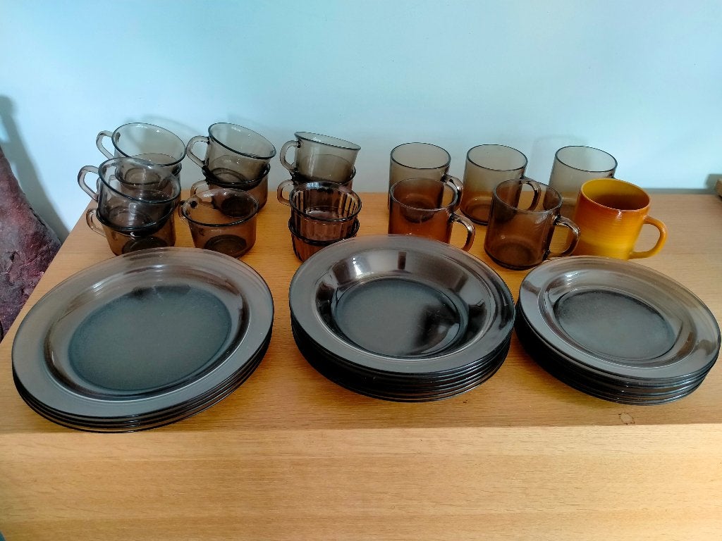 Gamme de vaisselle en verre fumé Arcoroc BP, Maison & Meubles, Cuisine | Vaisselle, Utilisé, Autres types, Uni, Verre, Enlèvement ou Envoi