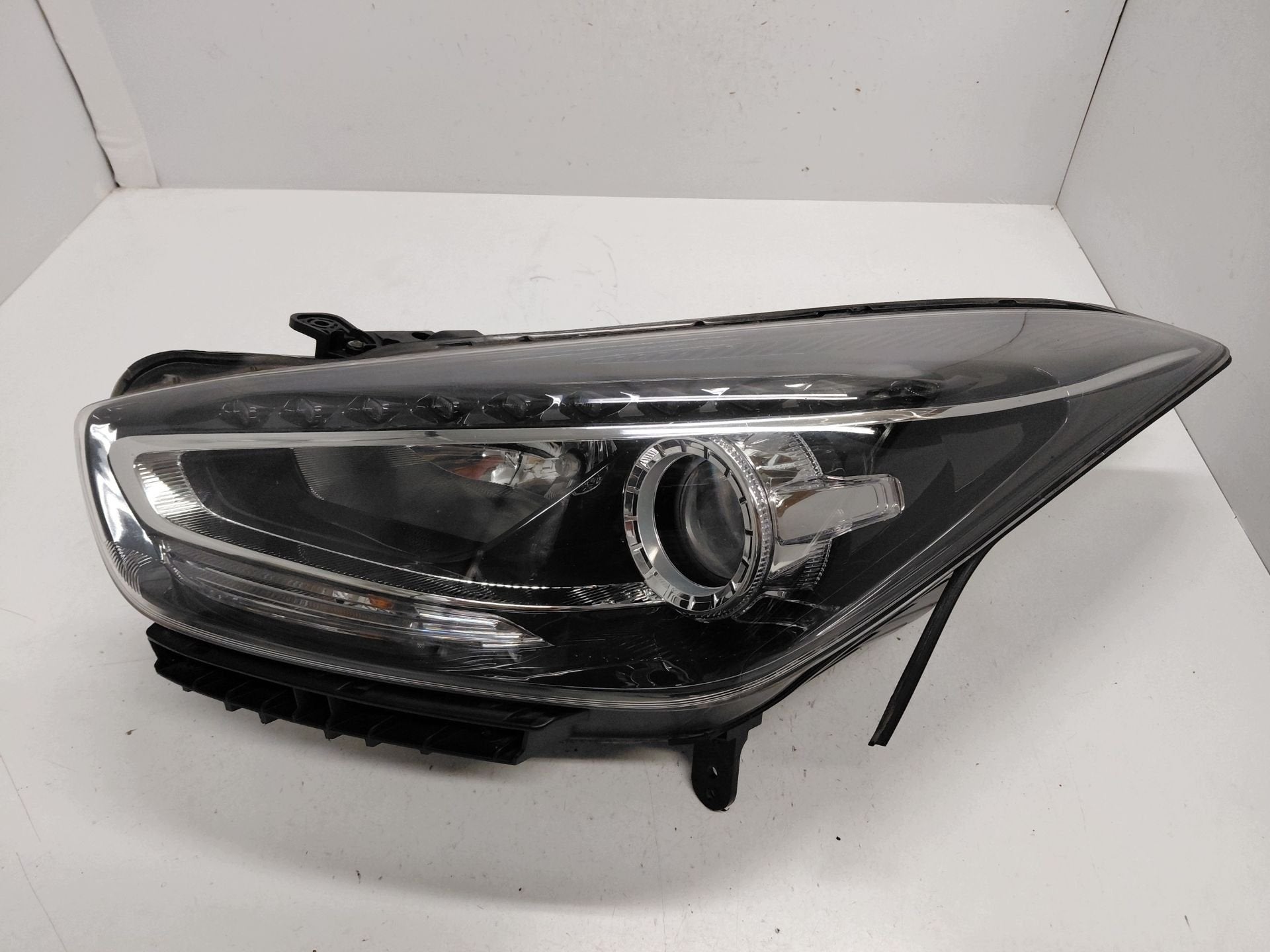 Hyundai i40 Koplamp Links Hyundai, Gebruikt, Heolleung-ro 12
06797  Seoul, Info@hyundai.com, Hyundai