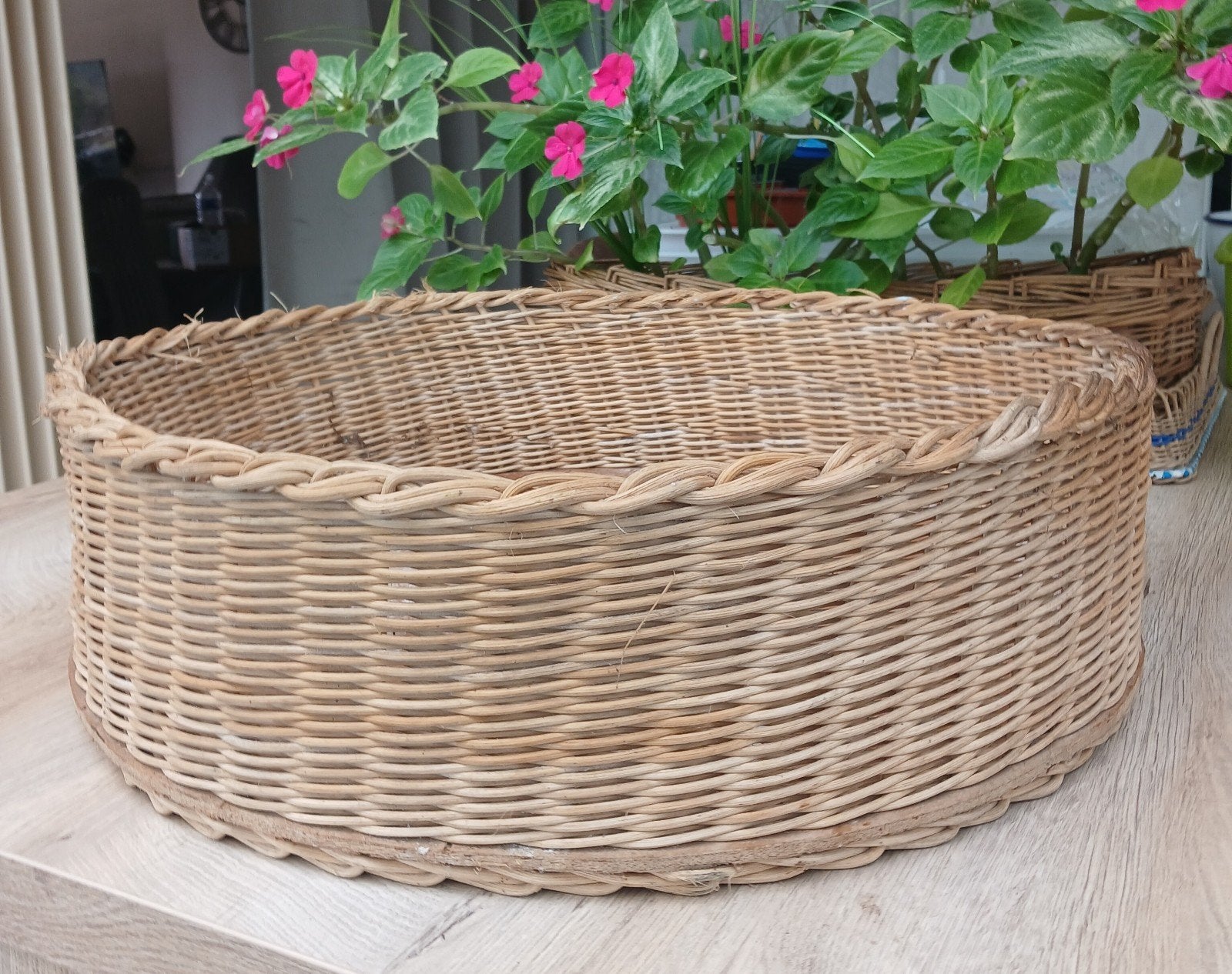 Panier corbeille en fibre naturelle tressée
grand format. Di, Enlèvement, Panier