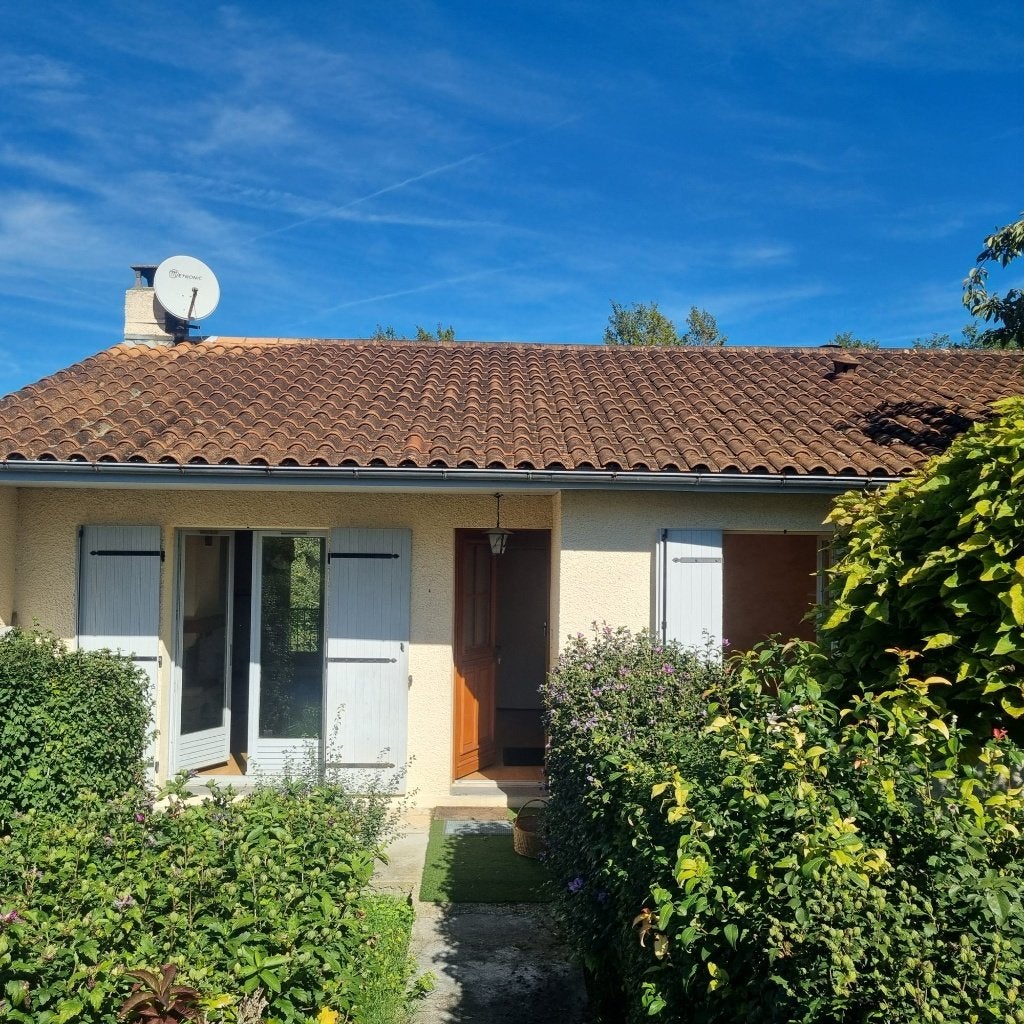 Semi plain-pied 4 pièces, 3 chambres, Village, 3 pièces, BASSILLAC - DORDOGNE, Maison d'habitation