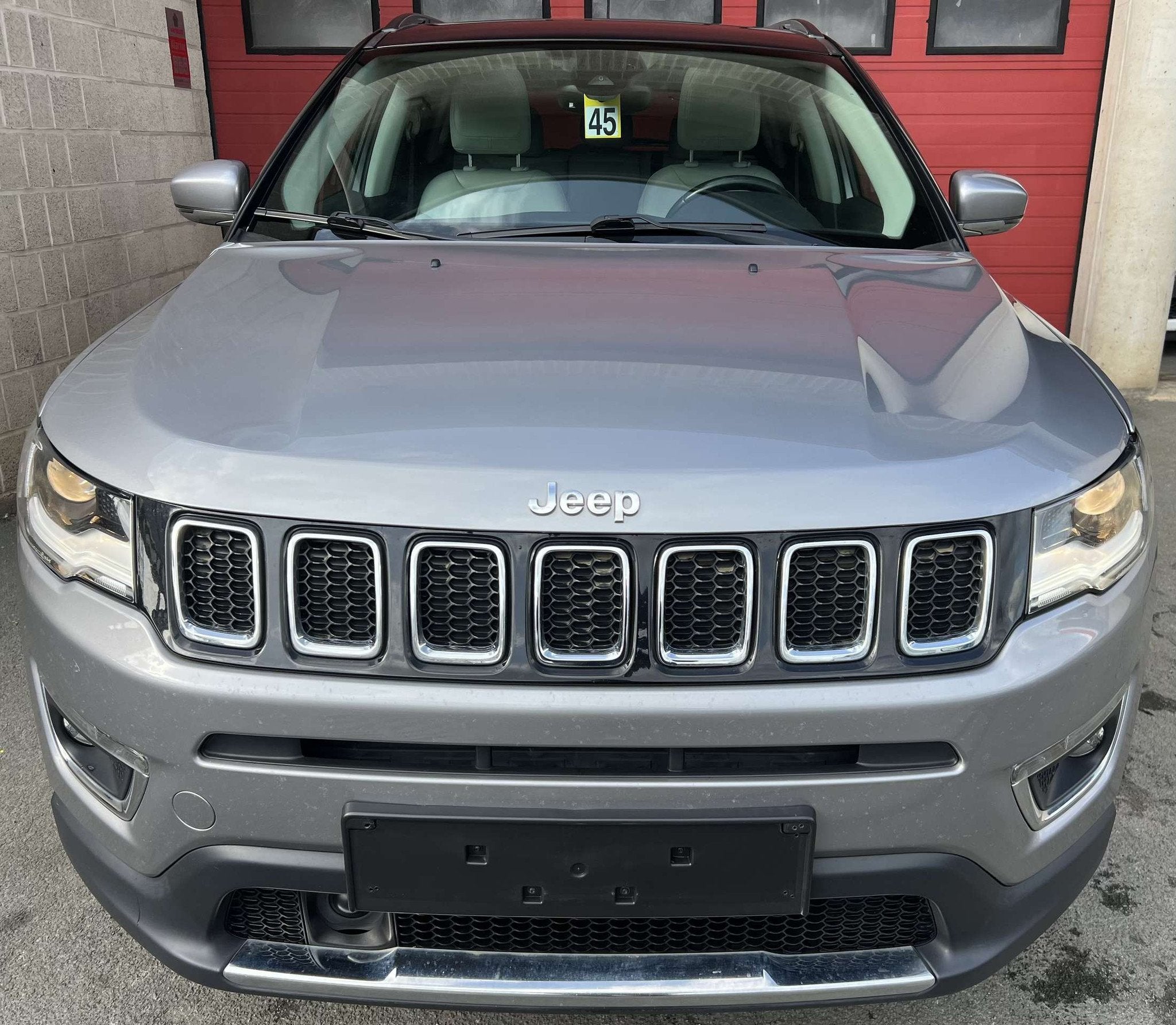 Jeep Compass 1.4 Turbo 4x2 Longitude + NAVI + CUIR + PANO, Cuir, Argent ou Gris, Entreprise, Boîte manuelle
