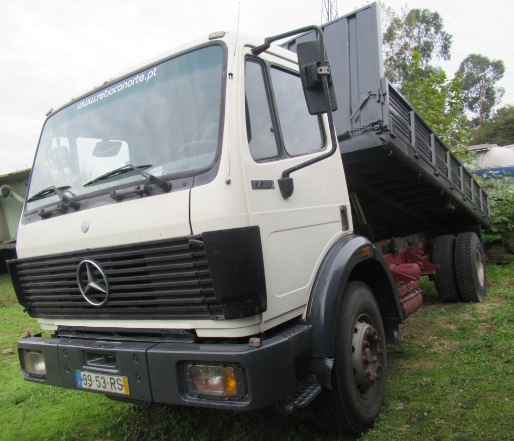 Mercedes kipper/Benne /19 tonnes, Ophalen