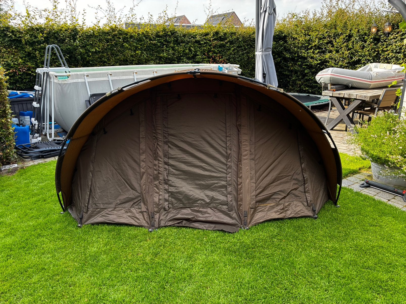 Tent Avid, Enlèvement, Comme neuf