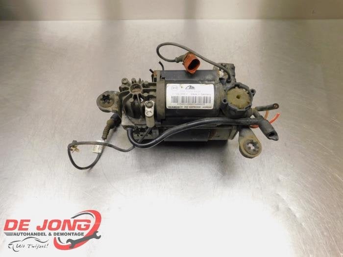 Pompe à air (suspension) d'un Audi A8, -, 3 mois de garantie, Audi, Utilisé