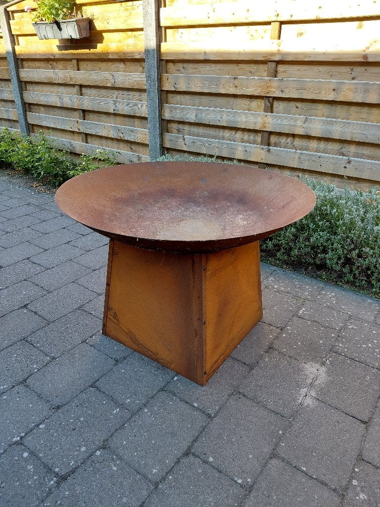 Vuurschaal op sokkel, Tuin en Terras, Ophalen, Gebruikt