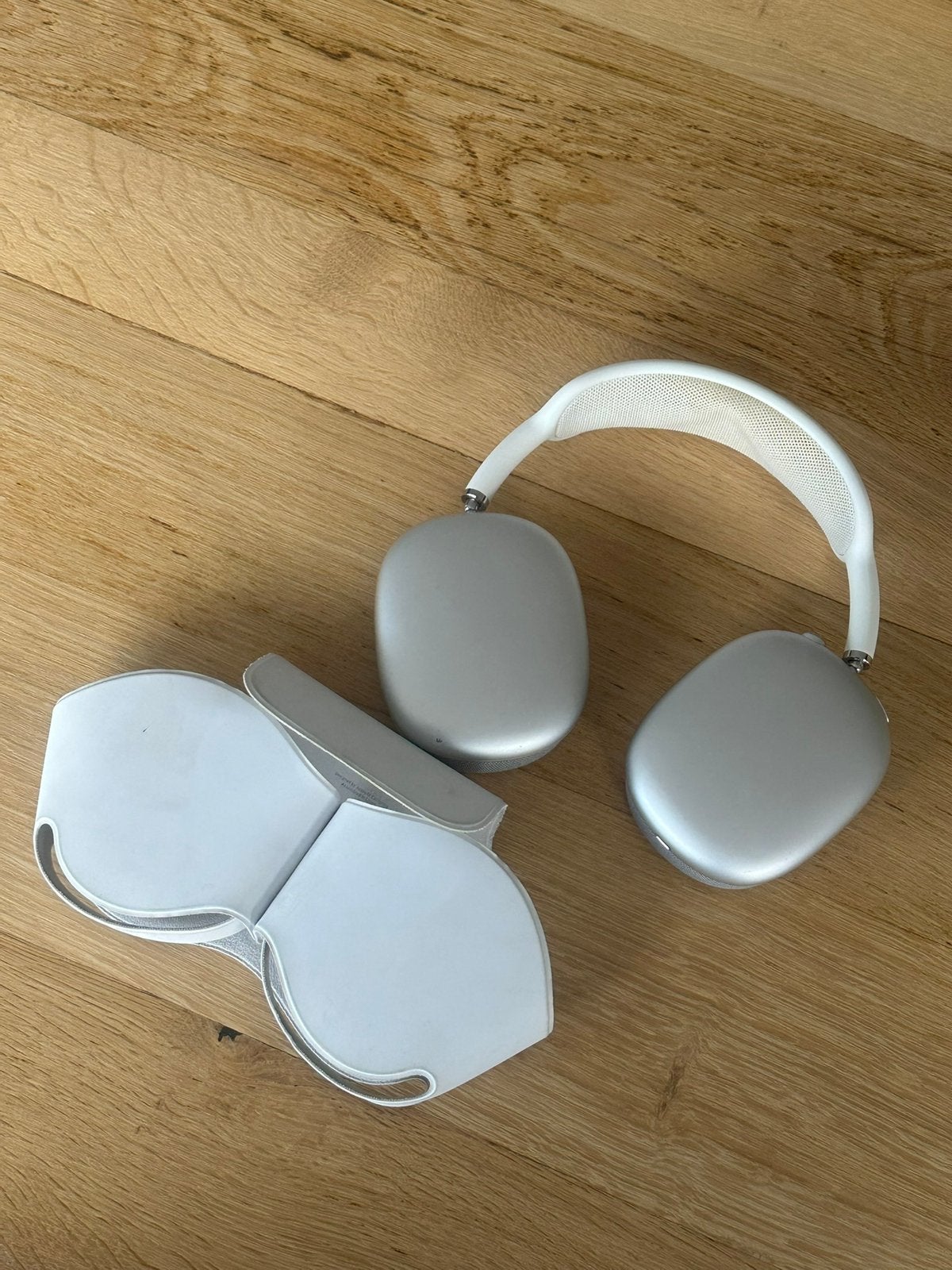 Airpods max zilver, TV, Hi-fi & Vidéo, Réduction de bruit, Enlèvement ou Envoi, Argent, Utilisé
