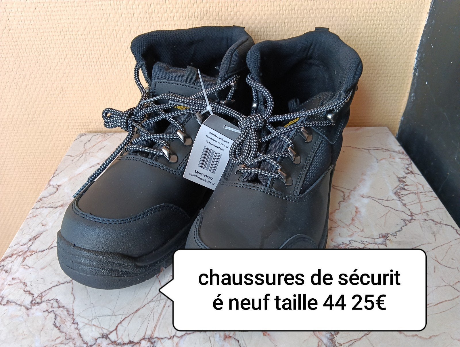 Chaussures de sécurité neuf taille 44, Enlèvement