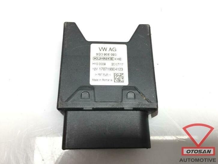 unit de commande de pompe carburant audi q2 2018 vag 5q09060, Autos : Pièces & Accessoires, Systèmes à carburant, Audi, Utilisé