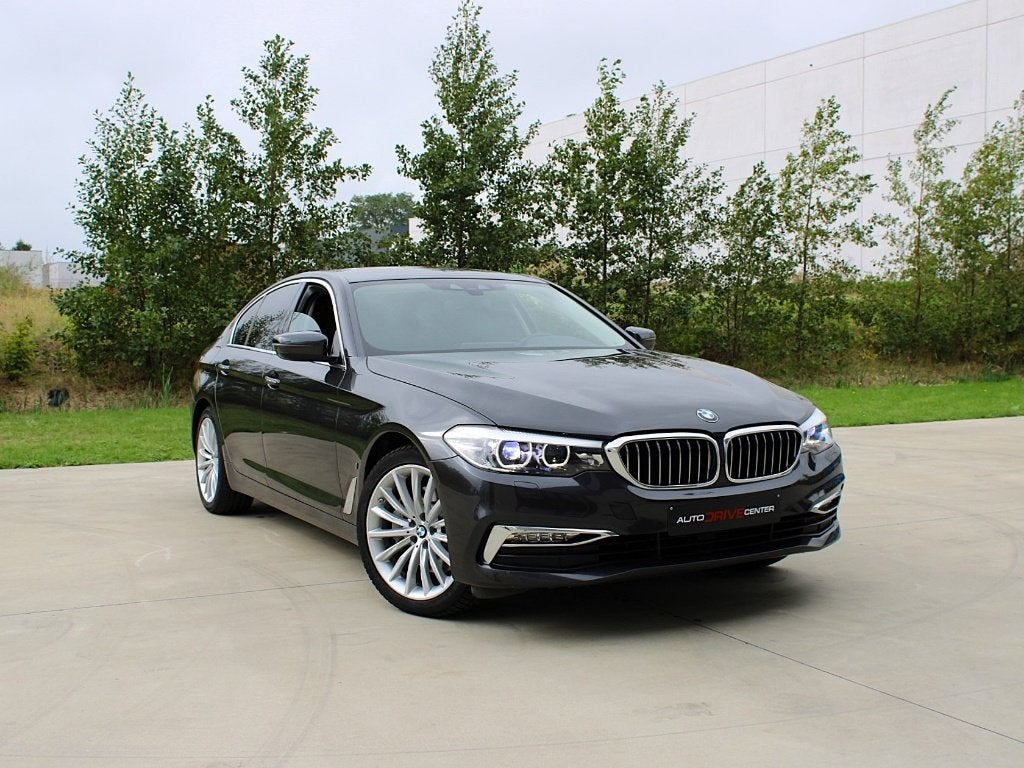 ✅BMW 530e G30 * Harman/Kardon * Camera * Sfeerverlichting, Automaat, Achterwielaandrijving, 4 cilinders, Zwart
