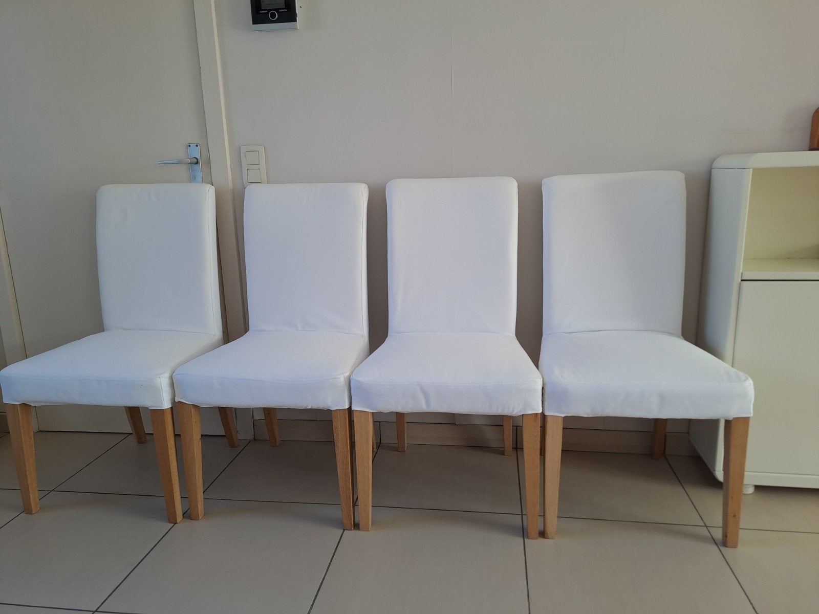 IKEA-stoelen - vier, zeer degelijk., Huis en Inrichting, Ophalen, Wit, Zo goed als nieuw, Vier