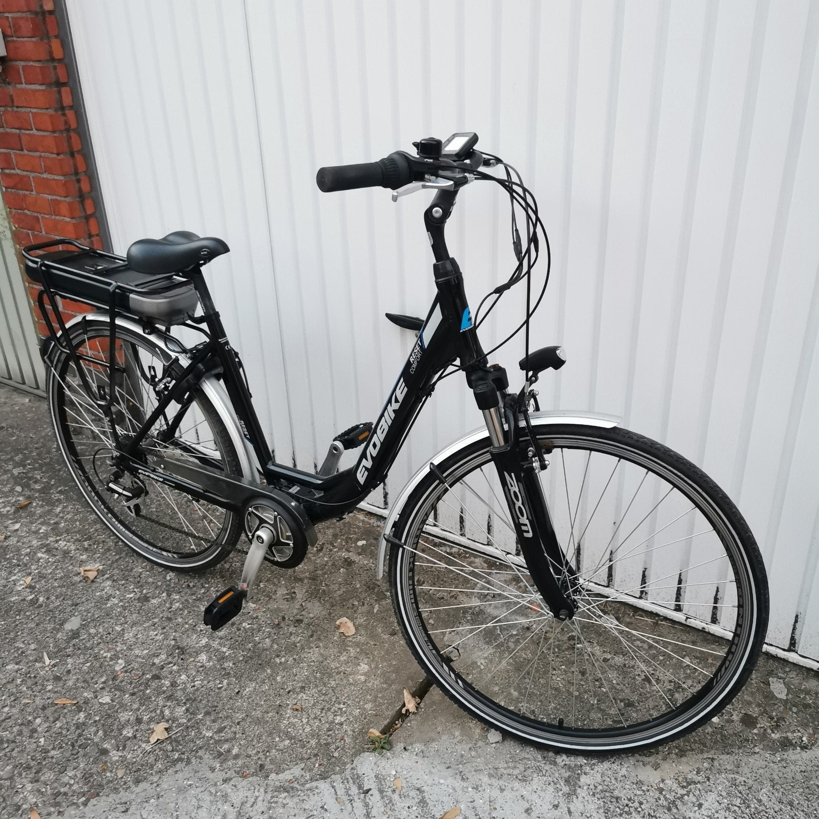 vélo électrique à moteur central en parfait état, Vélos & Vélomoteurs, Enlèvement