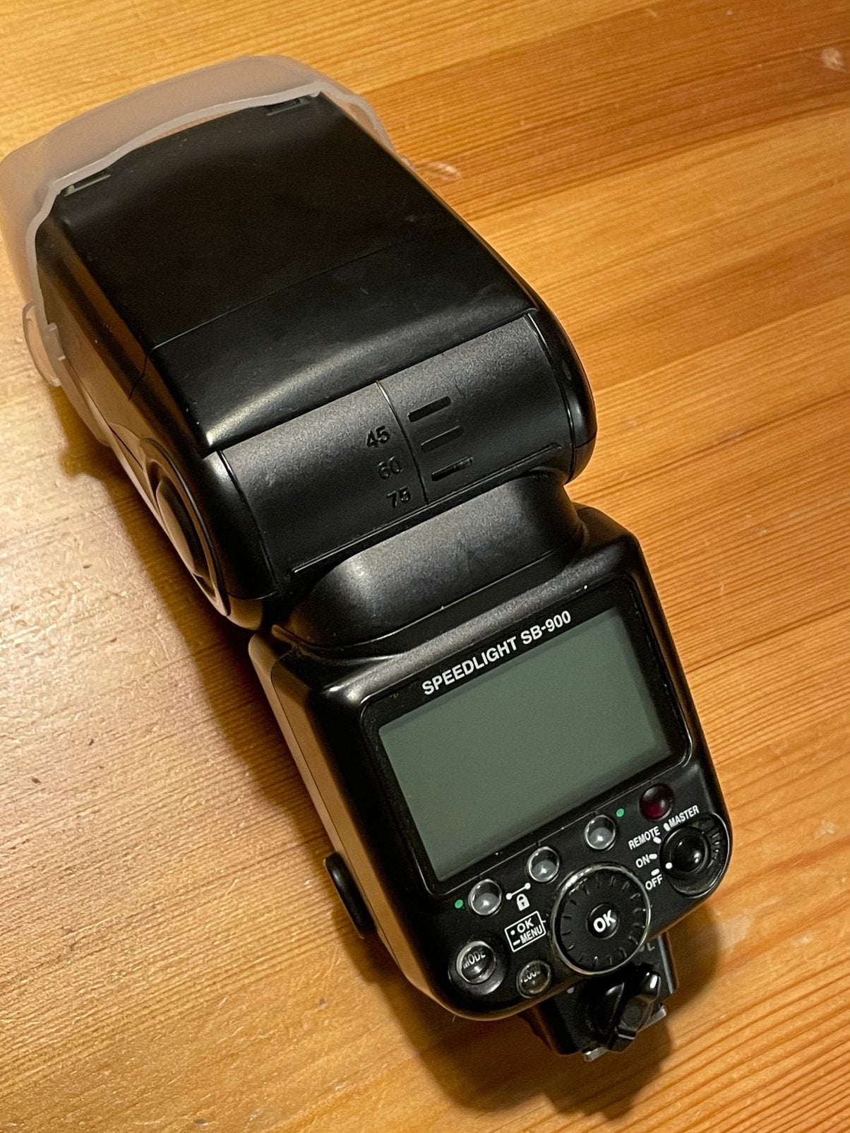 Defecte Nikon SB-900 speedlight flitser - voor wisselstukken, Audio, Tv en Foto, Nikon, Gebruikt, Externe flitser, Ophalen of Verzenden