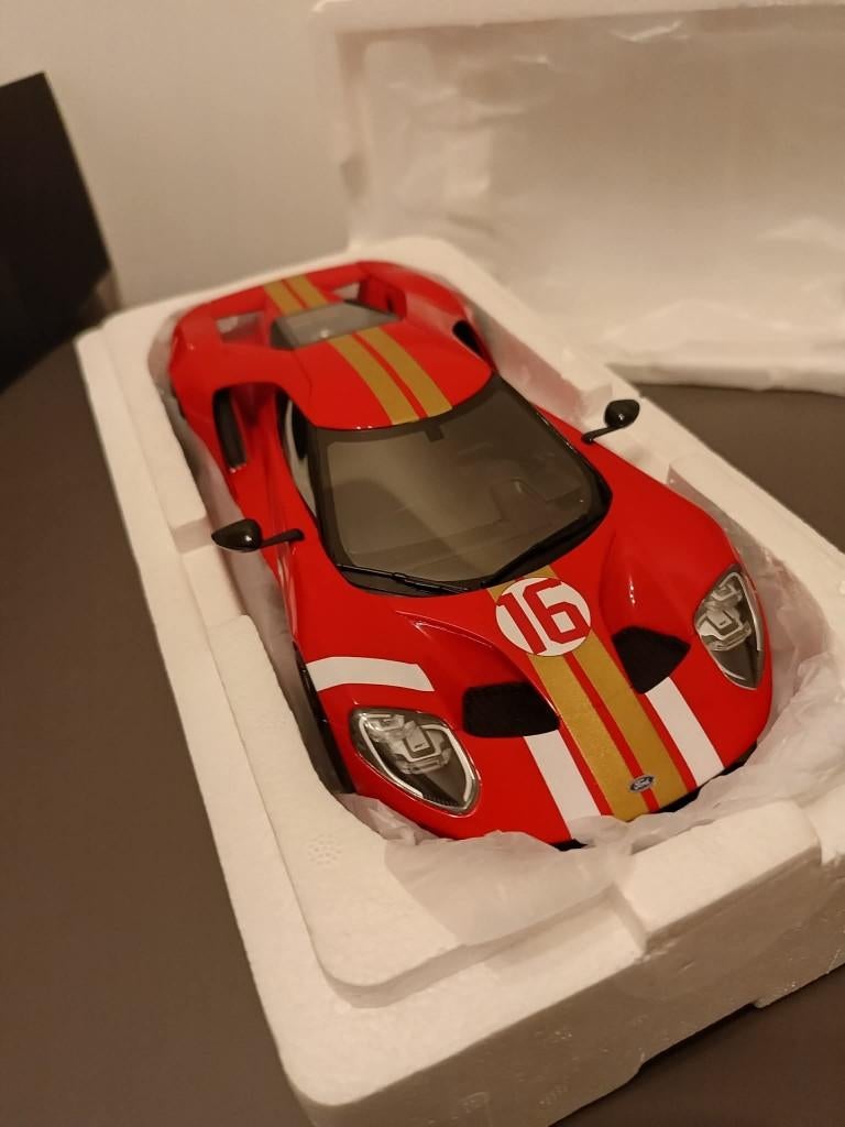 Ford GT40 Heritage Edition 1/18 GT Spirit, Enlèvement ou Envoi, Comme neuf, Voiture, Autres marques