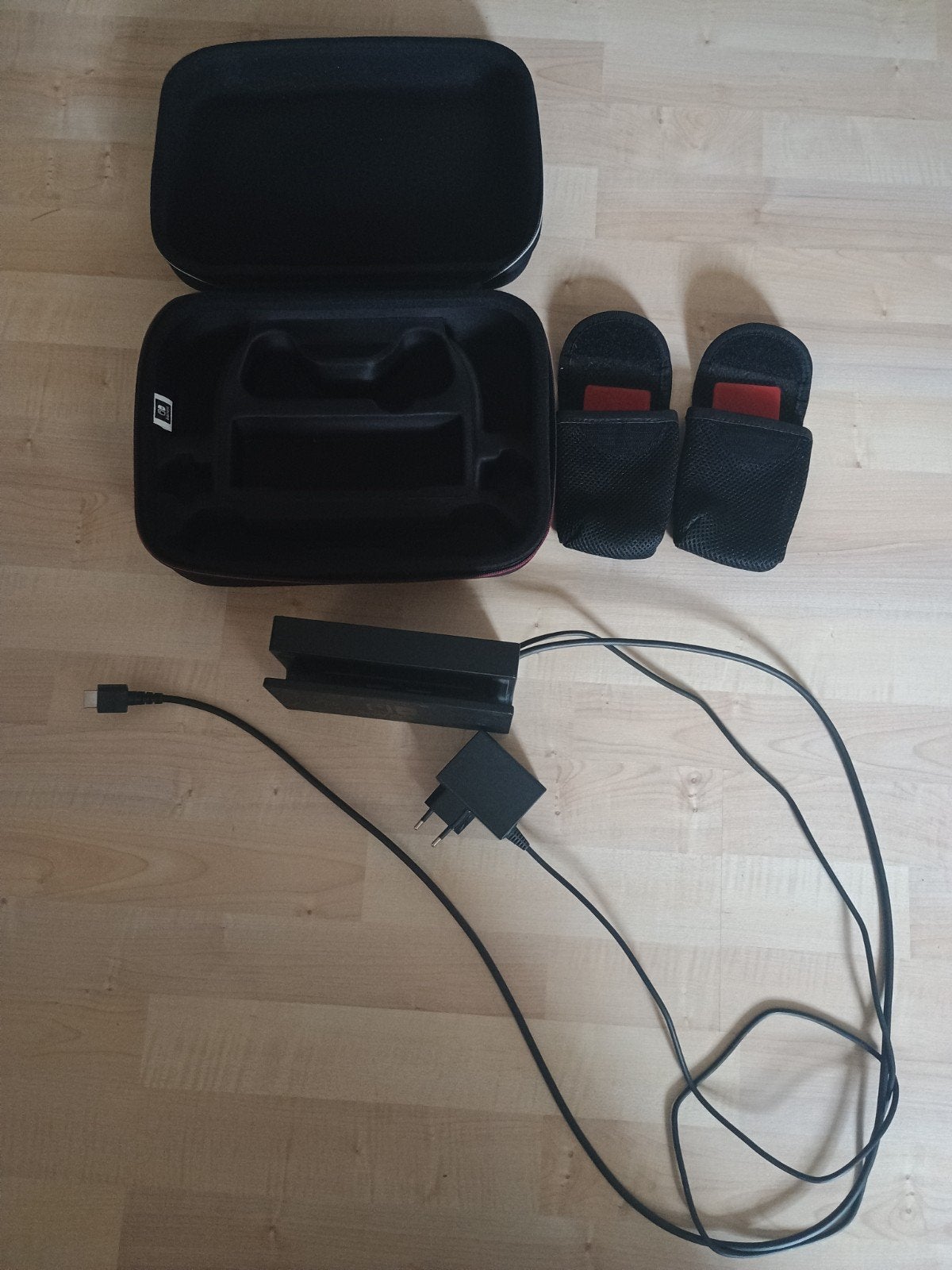 Switch opbergdoos en Switch houder, Ophalen, Zo goed als nieuw