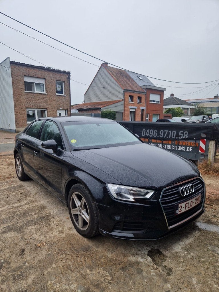 Audi A3 1.6 Tdi Limousine Berline noire, Autos : Pièces & Accessoires, Enlèvement, Audi