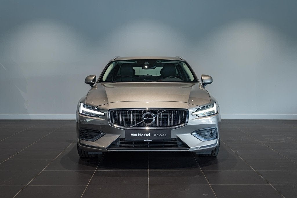 Volvo V60 T6 PHEV 4x4 Inscription Aut. | Camera | Leder | Ve, Auto's, Volvo, Automaat, Stof, Gebruikt, Euro 6