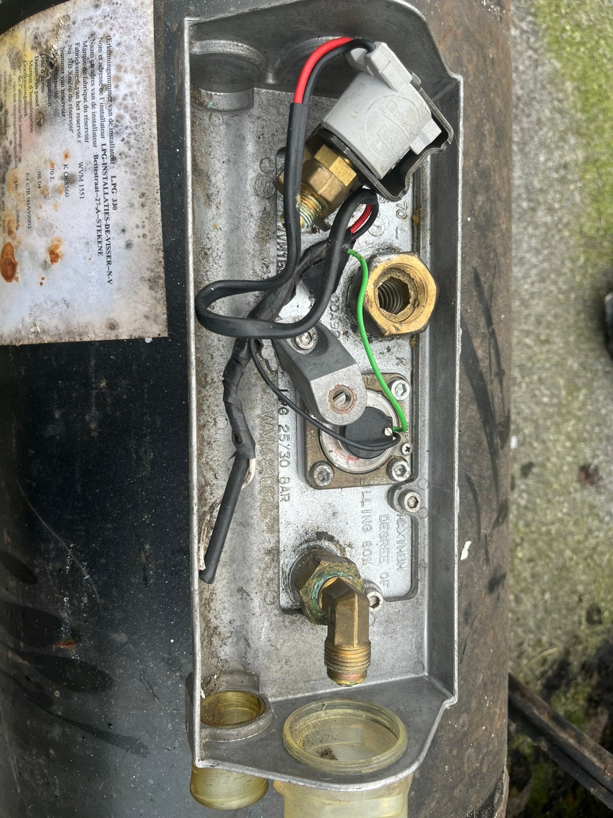 2 X LPG Tank  99 euro stuk, Auto-onderdelen, Brandstofsystemen, Ophalen, Gebruikt
