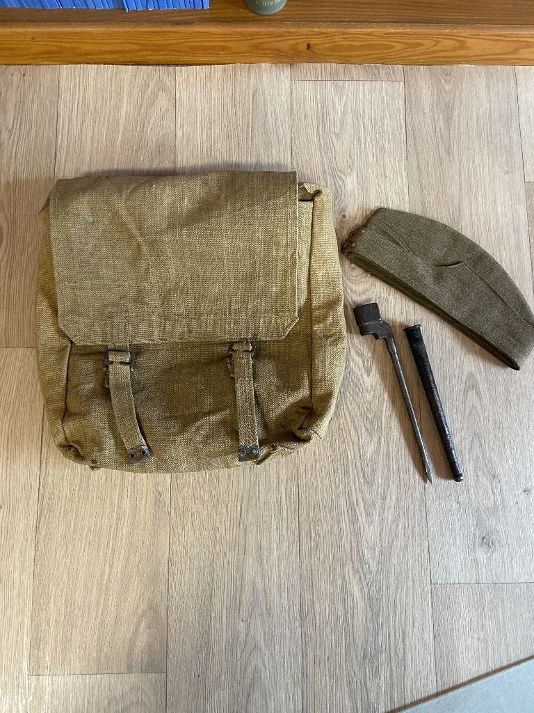 Lot armée britannique WW2 1940, Verzamelen, Militaria | Tweede Wereldoorlog, Landmacht, Helm of Baret, Verzenden