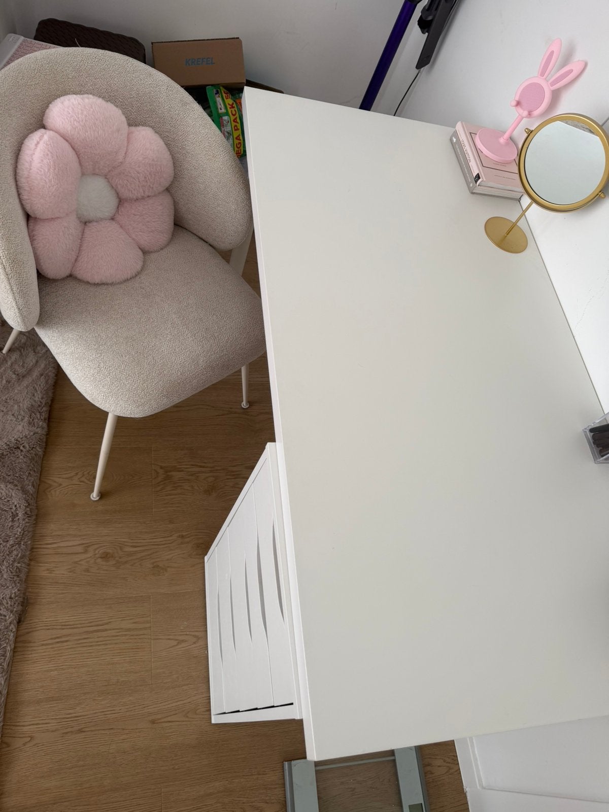 Bureau , chaise et miroir, Enlèvement, Utilisé, IKEA, Bureau-armoire combiné