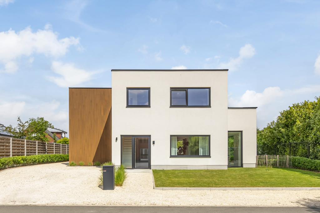 TE KOOP: WONING LOMMEL, 500 tot 1000 m², Verkoop zonder makelaar, Provincie Limburg, 4 kamers