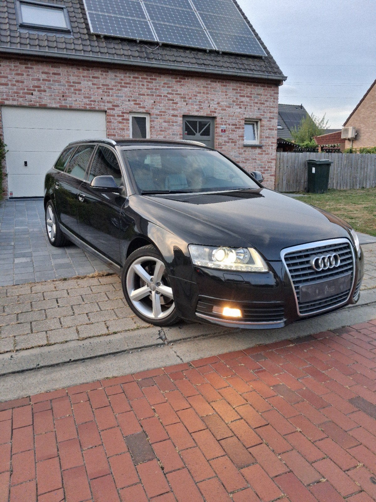 Audi A6 2.0Tdi, 1er propriétaire, Euro 5 190 000 km, Unique , Autos, Cuir, Euro 5, Boîte manuelle, Noir