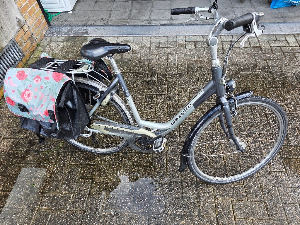 Damesfiets gazelle, Fietsen en Brommers, Ophalen, Gebruikt, Velgrem, Versnellingen
