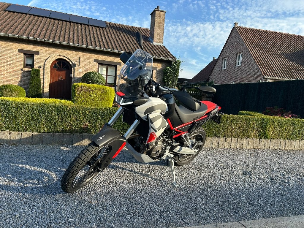 Aprilia Tuareg 660, Motoren, 2 cilinders, Occasion, Motorrijbewijs A, Meer dan 35 kW