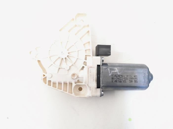 Moteur de vitre portière d'un Volkswagen Passat, Volkswagen, -, 3 mois de garantie, Utilisé