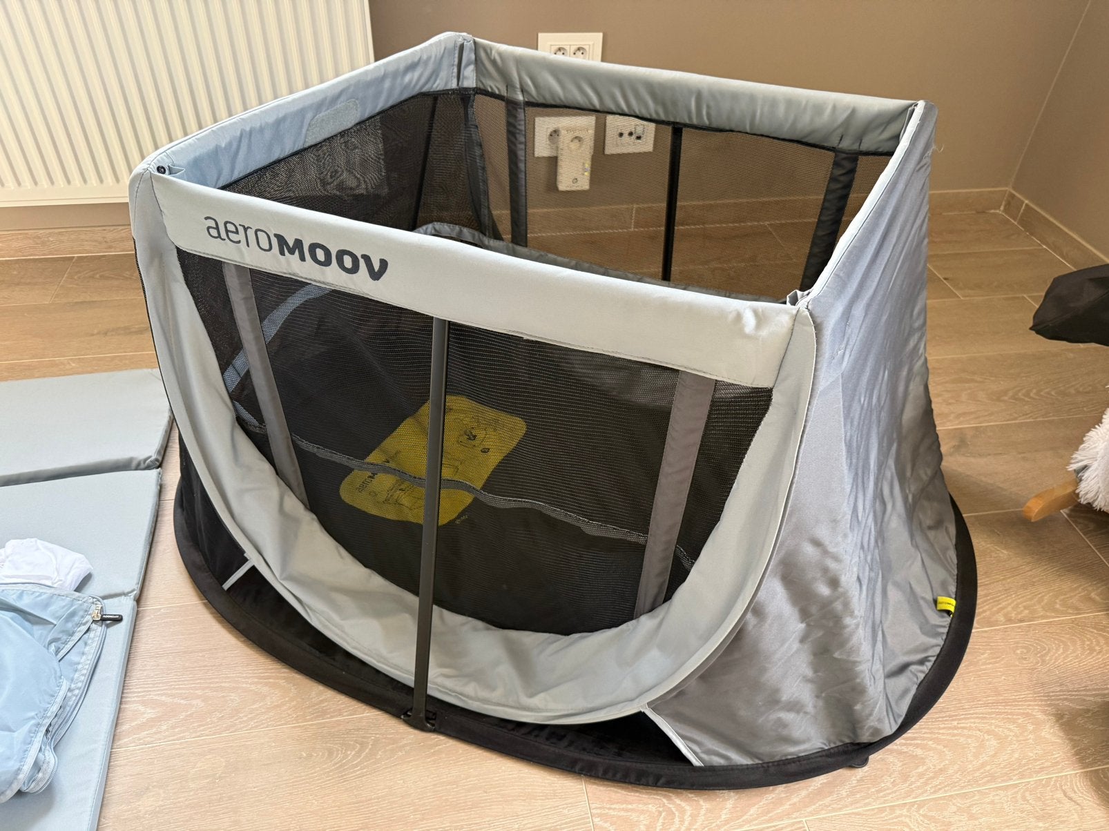 Aeromoov reisbed + 2 hoeslakens, Kinderen en Baby's, Ophalen of Verzenden, Nieuw, Reisbedje