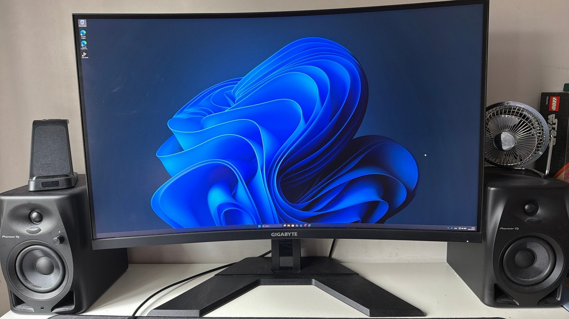 Gigabyte M32UC - 4K 144hz LED Monitor, Computers en Software, Monitoren, Zo goed als nieuw, 101 t/m 150 Hz, DisplayPort, HDMI