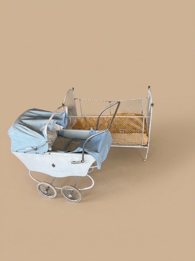 Vintage set: bed + kinderwagen voor pop (ca. 1950), Ophalen