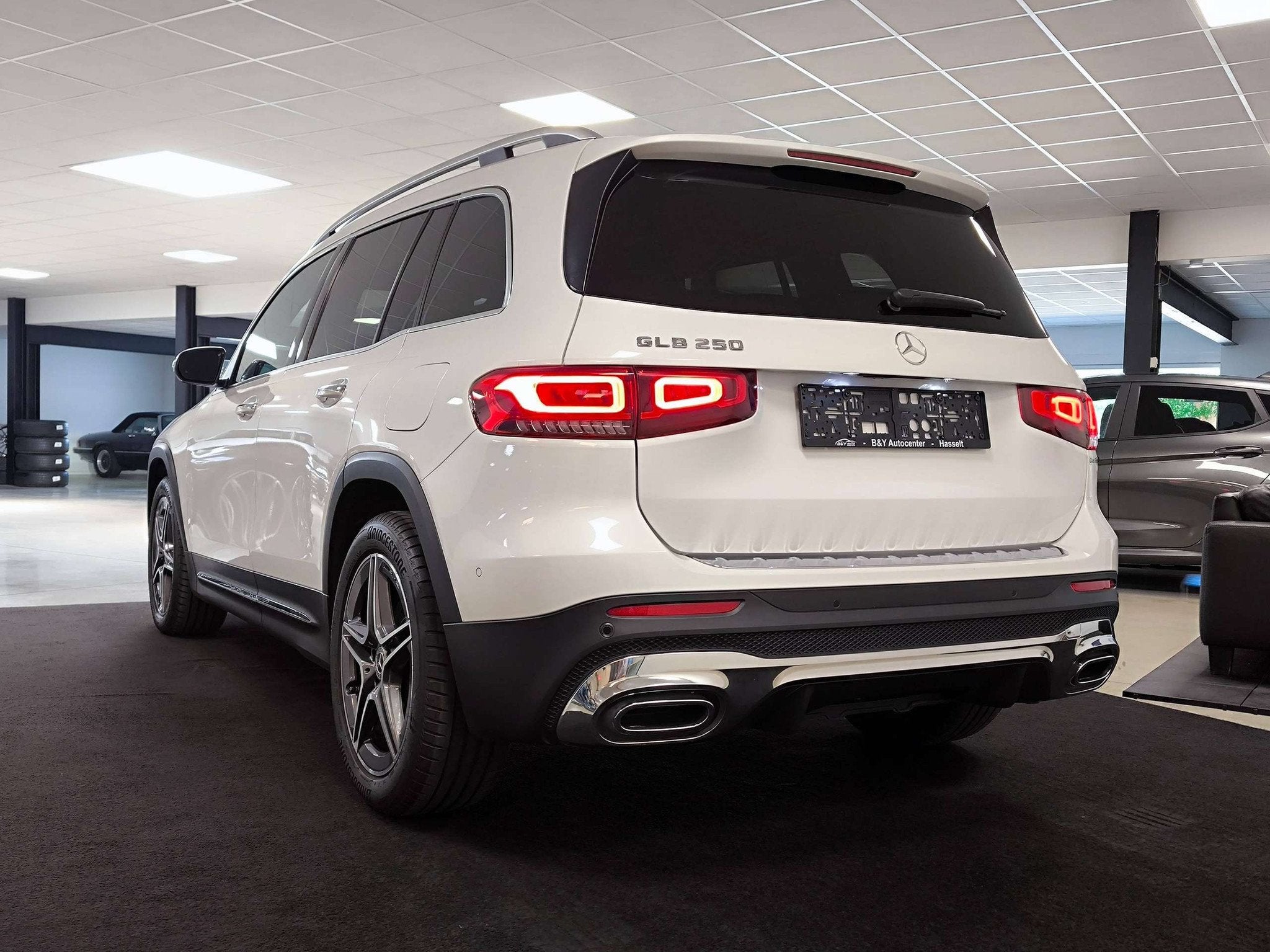 Mercedes-Benz GLB 250 AMG Line / Sport Edit. Pano / 8G-DCT, Autos, Cuir, Achat, Euro 6, Entreprise
