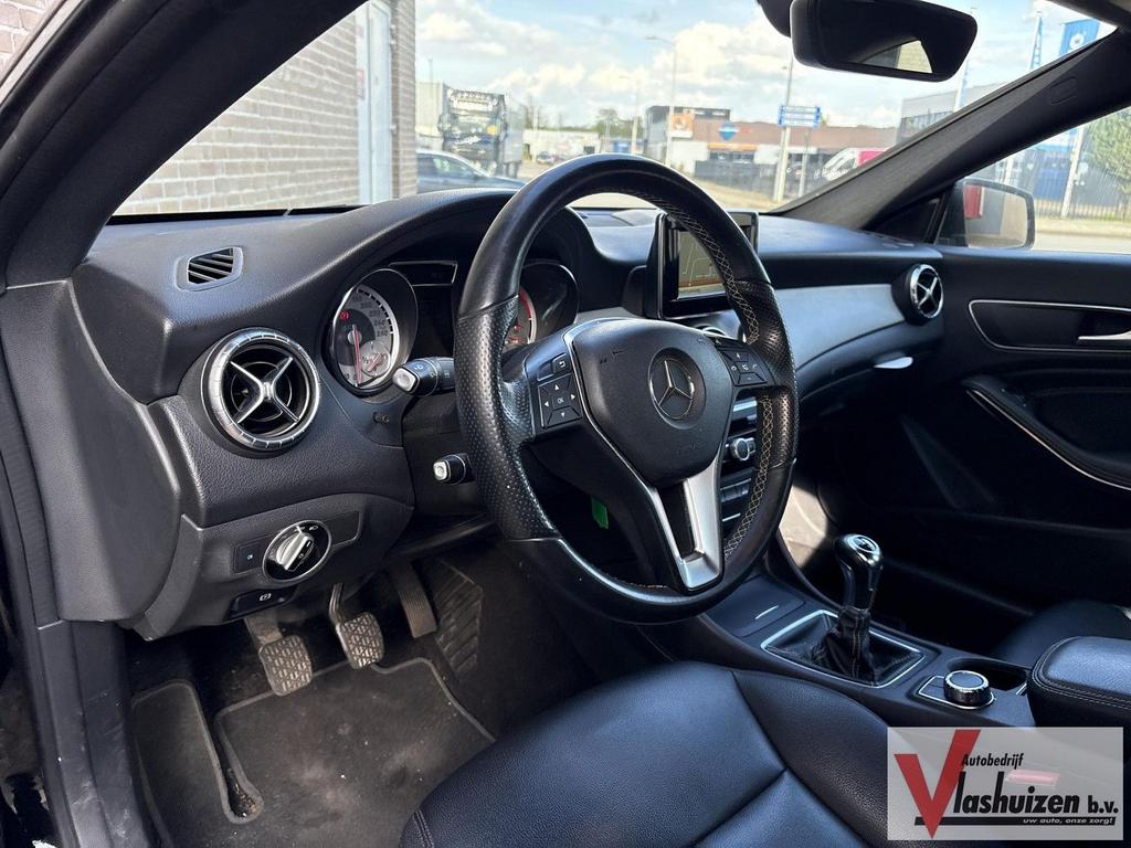 Mercedes-Benz CLA 200 CDI Edition 1 | Leder | Airco | Cruise, Auto's, CLA, Zwart, 117 g/km, Te koop