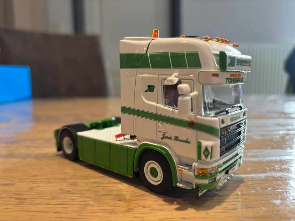 Scania trekker firma JB, Ophalen, Nieuw, Bus of Vrachtwagen, Wsi