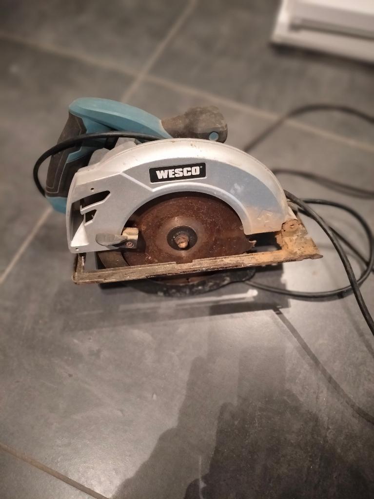 scie circulaire, Doe-het-zelf en Bouw, Ophalen, Gebruikt, Cirkelzaag, 600 tot 1200 watt