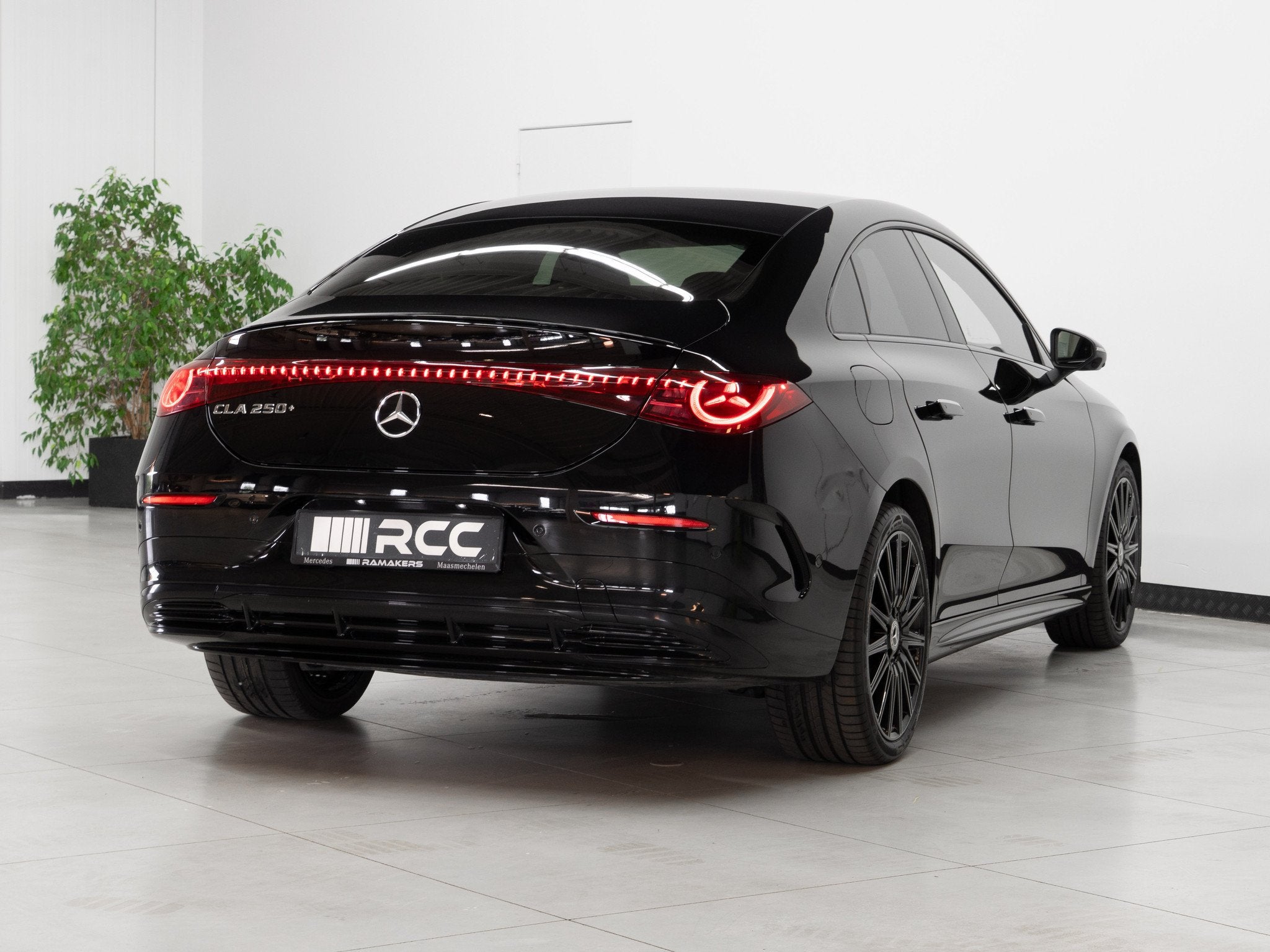 Mercedes-Benz CLA 250 250+ 85kWh | AMG Line Plus Premium Nig, Auto's, Mercedes-Benz, Automaat, Achterwielaandrijving, Gebruikt