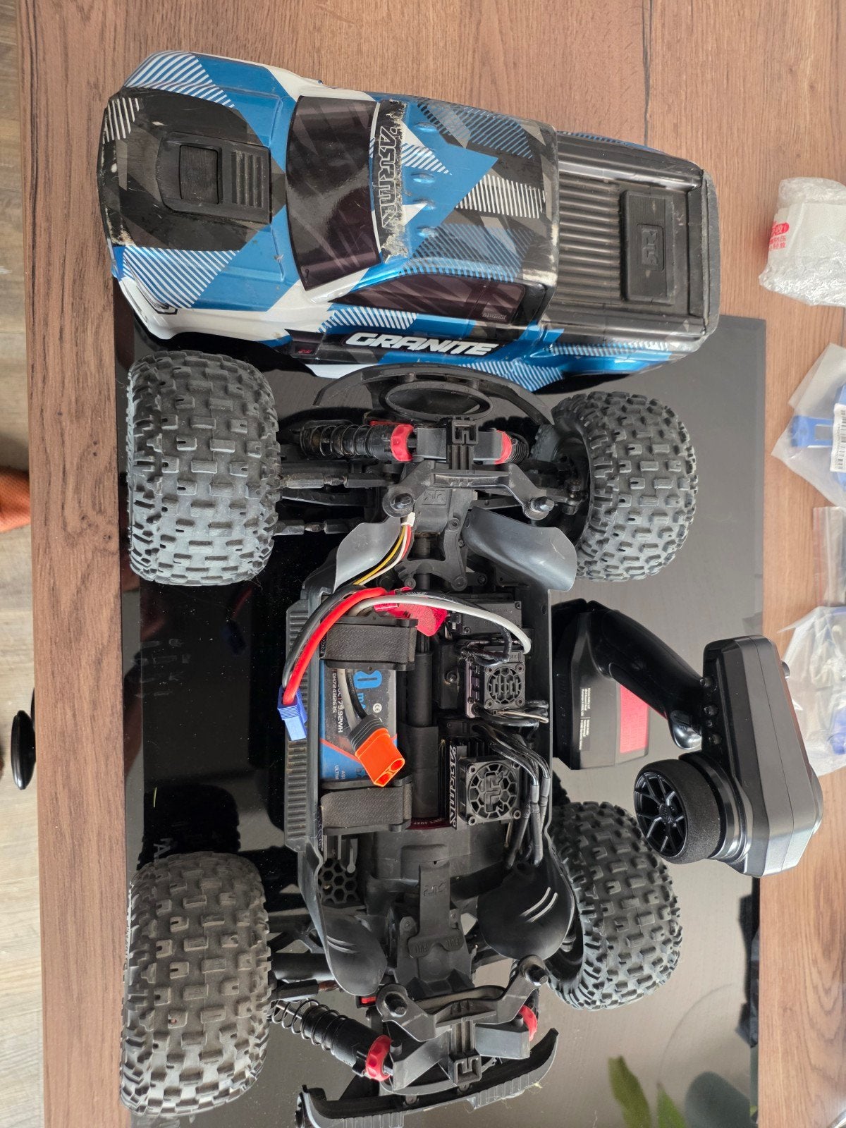 Arrma Granite RC truck 223S als nieuw, Hobby en Vrije tijd, Modelbouw | Radiografisch | Auto's, Ophalen of Verzenden