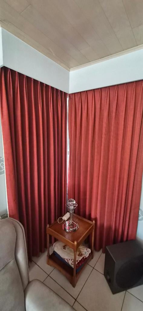 overgordijnen zonnewerend, Maison & Meubles, Ameublement | Rideaux & Stores à lamelles, Rouge, Rustiek, 150 à 200 cm, Enlèvement