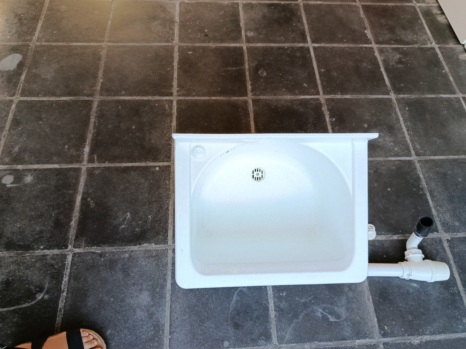 wasbak uitgietbak kunststof, Ophalen, Zo goed als nieuw, Wastafel
