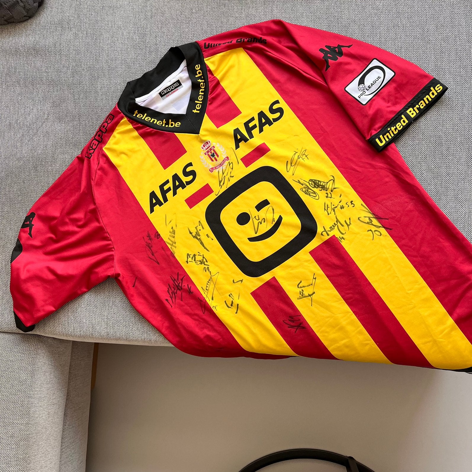 Signed Home Shirt KV Mechelen 15/16, Ophalen of Verzenden, Zo goed als nieuw, Shirt