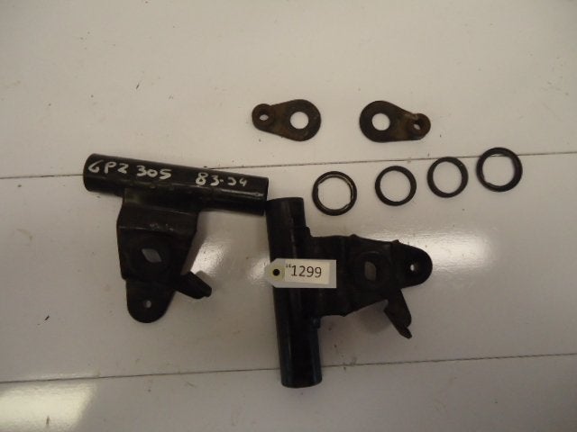 GPZ305 1983 - 1994 Kawasaki Beugel Beugel koplamp D1-33459, Motos