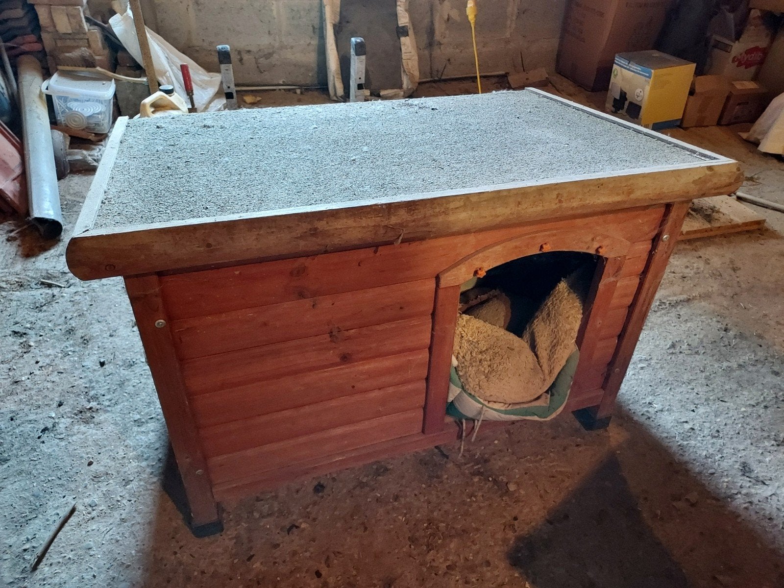 Niche pour chien en bois robuste, Animaux & Accessoires, Maisons pour chiens, Utilisé, Niche à chien, Enlèvement