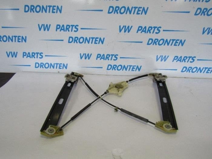 Mécanique vitre 4portes avant gauche d'un Seat Leon, -, 3 mois de garantie, Utilisé, -