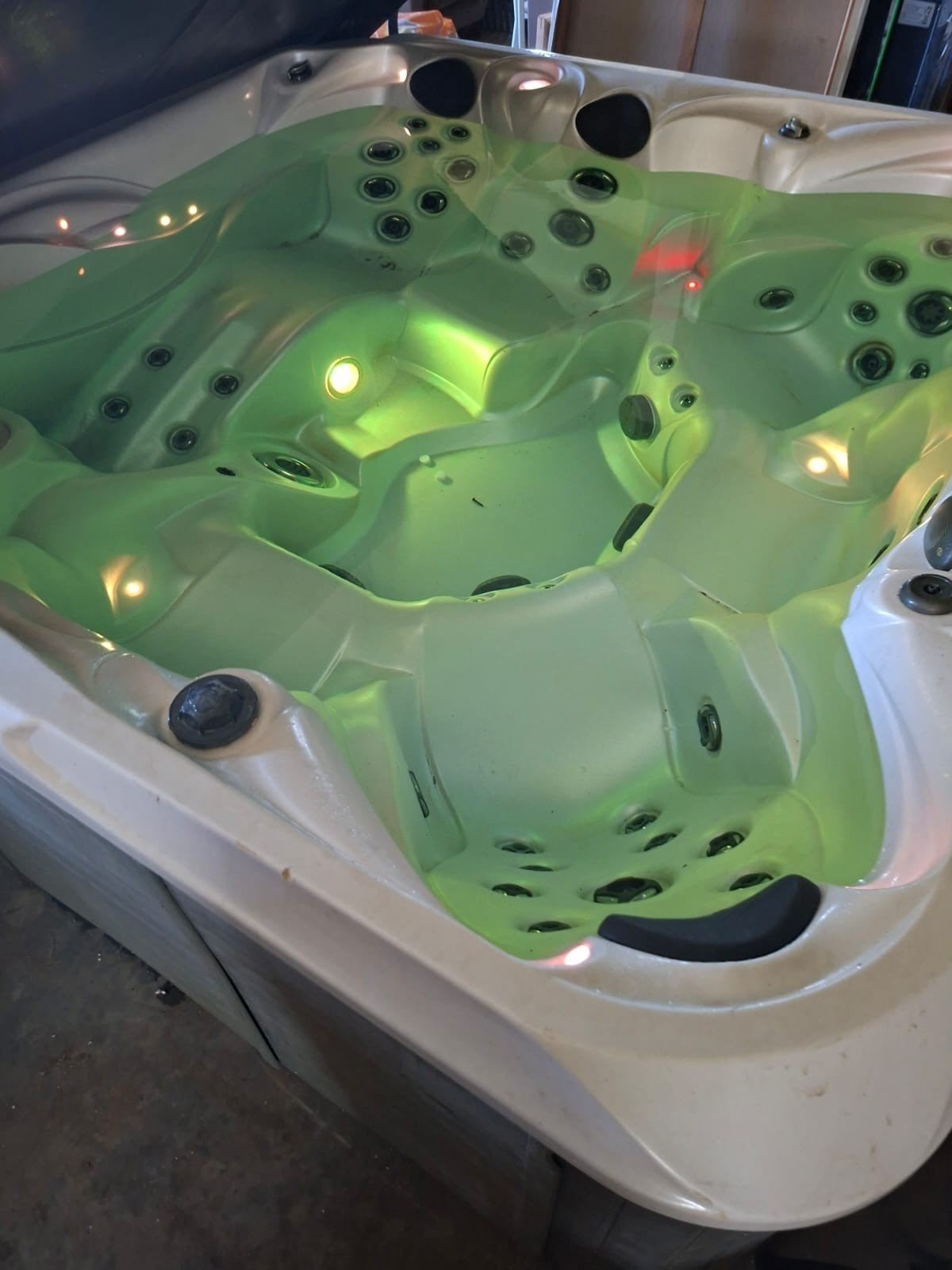 Jacuzzi gratis geleverd, Verzenden