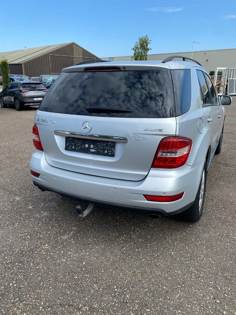 Mercedes ML, Autos, Cuir, Achat, Noir, 5 portes